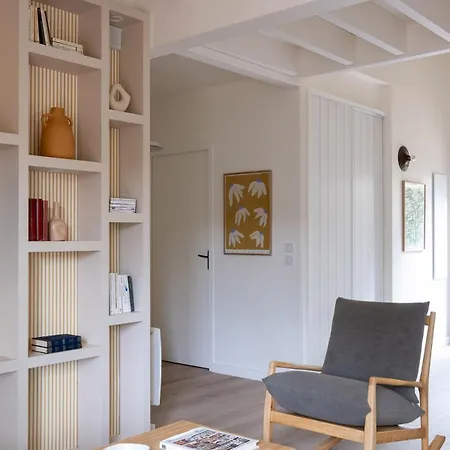 Villa Horizon, Proche *